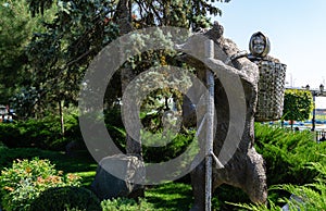 Metal sculptural composition to the heroes of children`s fairy tales Ã¢â¬ËMasha and BearÃ¢â¬â¢ on embankment of Rostov-on-Don